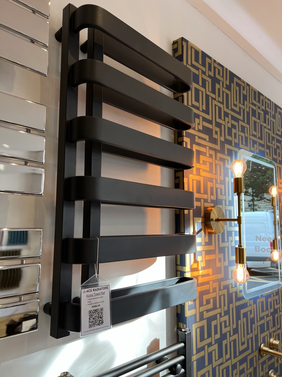 DQ Azura Towel Rail